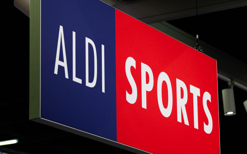 Aldi kooperiert mit der Fitness-Marke McFit bereits seit Dezember 2023. - Copyright: picture alliance / M.i.S. | Marcel Muecke / M.i.S.