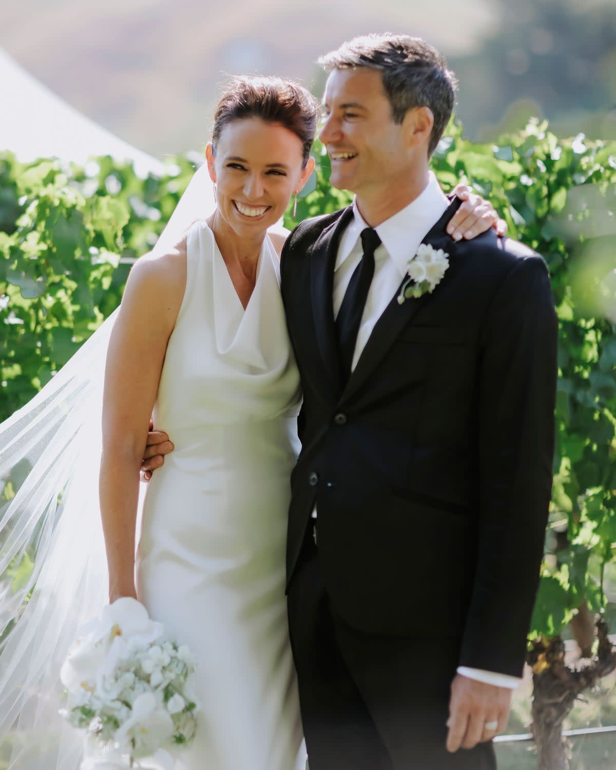 Jacinda Ardern and Clarke Gayford at their wedding (AP)
