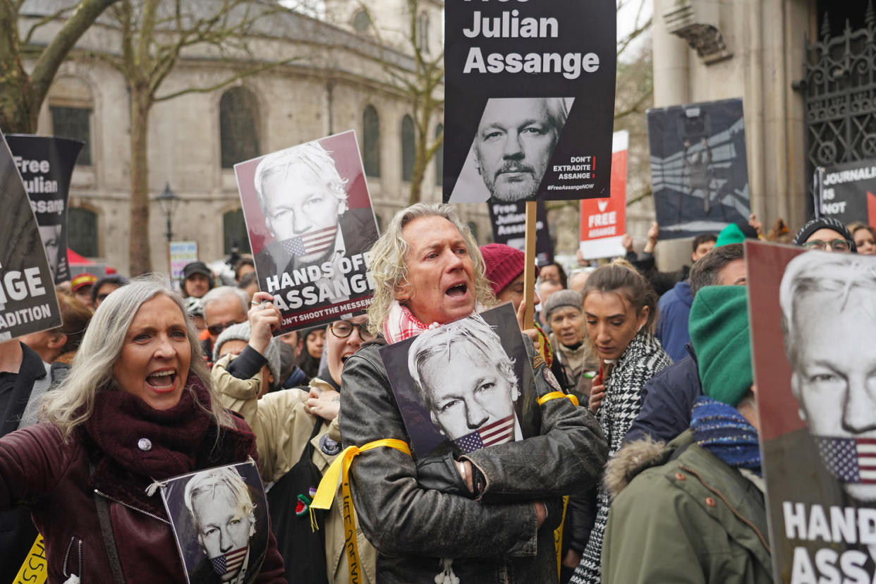 Julian Assange Appeal Hearing Against Extradition In London (Kristian Buus / In Pictures via Getty Images)