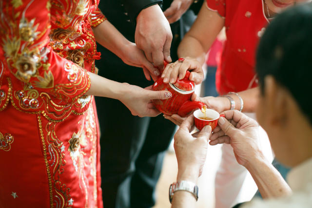 Les 10 traditions de mariage les plus surprenantes, attention à la