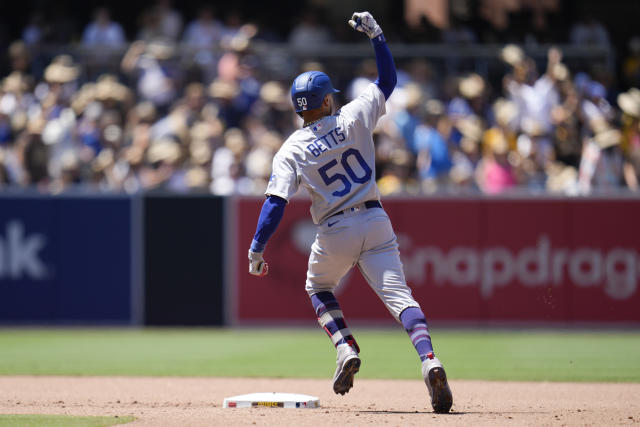 Padres stun Dodgers to reach National League Championship Series