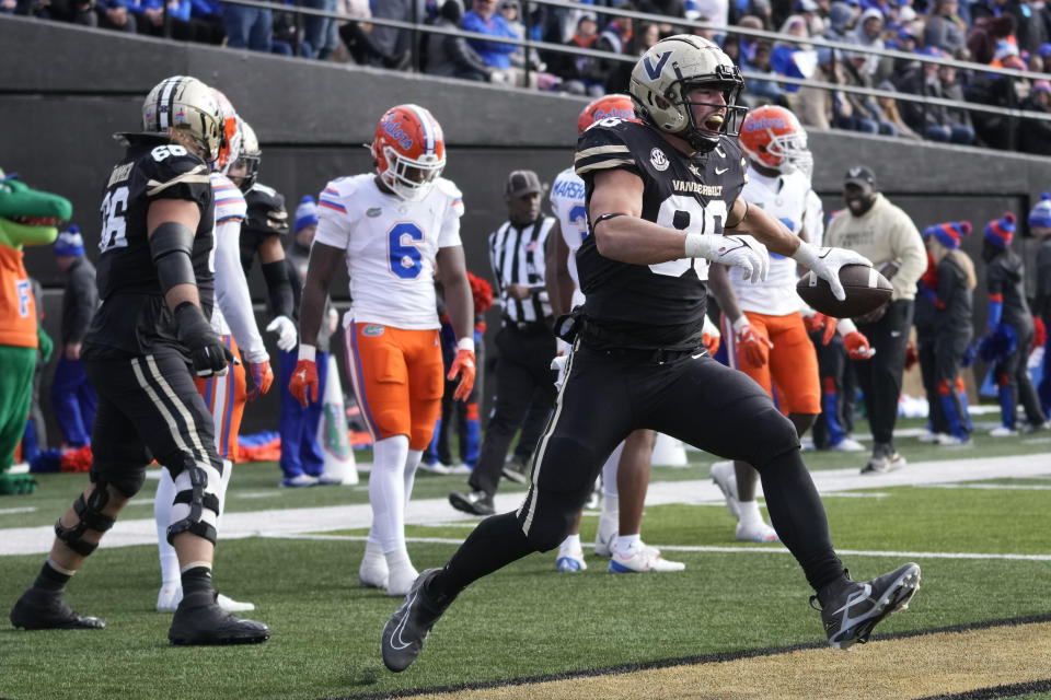 Vanderbilt tight end Ben Bresnahan (86) celebrates after scoring a touchdown against Florida in the second half of an NCAA college football game Saturday, Nov. 19, 2022, in Nashville, Tenn. Vanderbilt won 31-24. (AP Photo/Mark Humphrey)