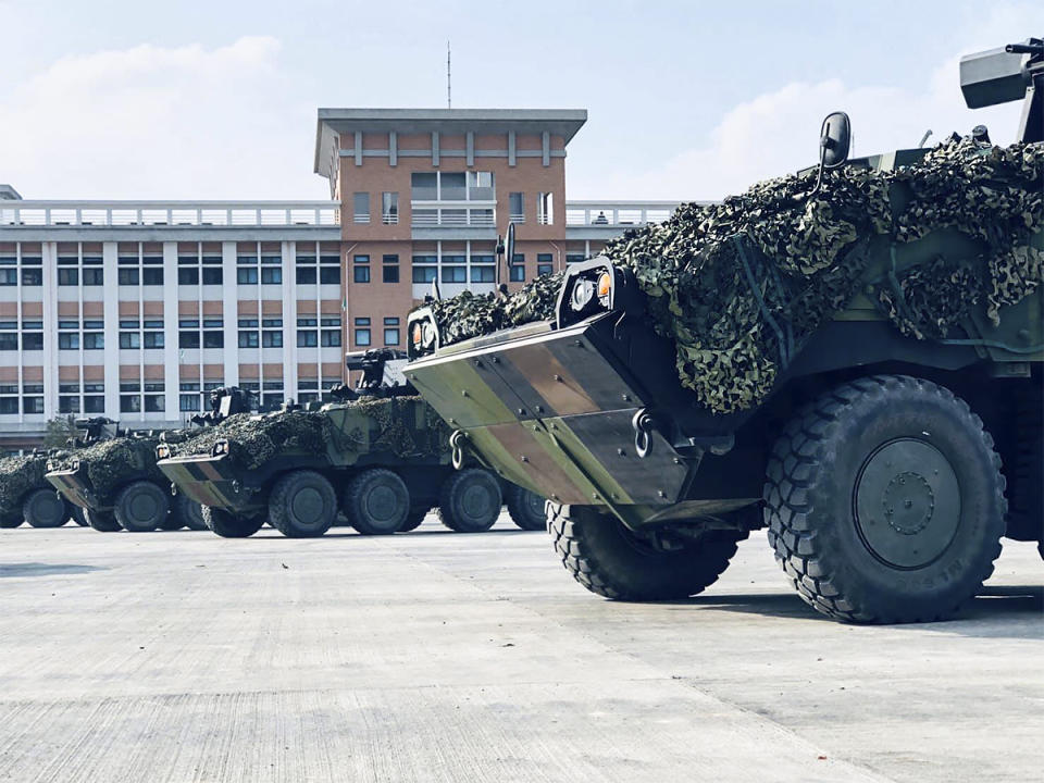 陸軍裝甲564旅一名上尉軍官從小港機場搭機前往澎湖時，被查驗出行李內藏有機槍子彈。（圖：陸軍裝甲564旅，國防部發言人臉書）