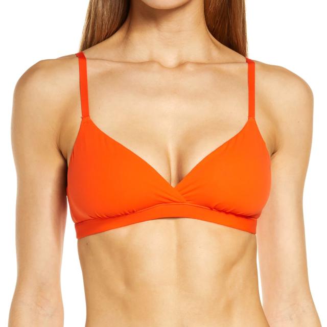 SKIMS - The perfect ultra soft and super supportive everyday bra — SKIMS  Fits Everybody Triangle Bralette. Shop now in 10 colors and in sizes XXS -  4X at SKIMS.COM and enjoy