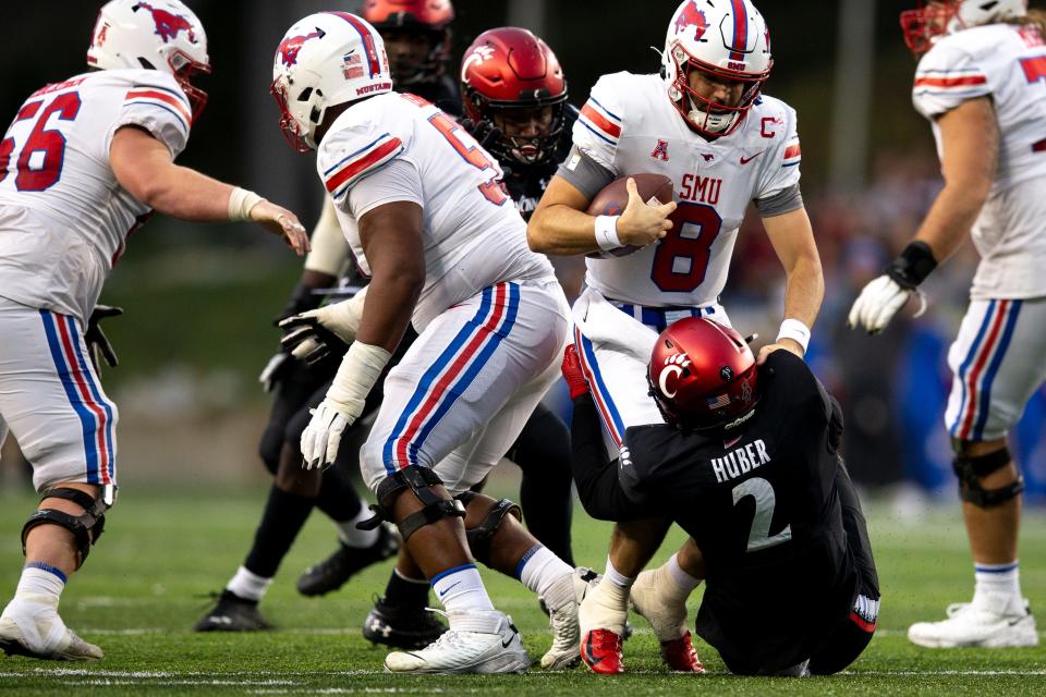 Southern Methodist Mustangs At Cincinnati Bearcats 23