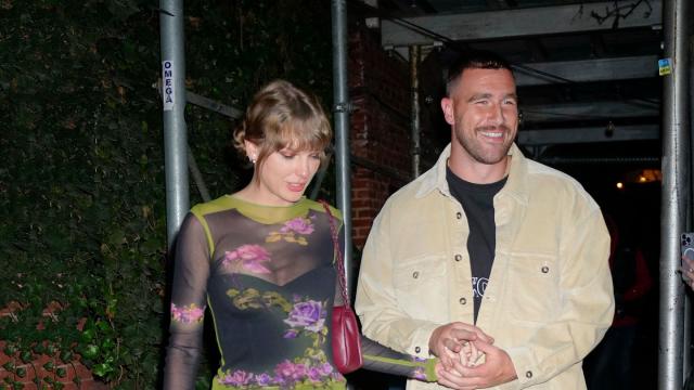 Taylor Swift Wears an Aupen Handbag on Date Night With Travis Kelce