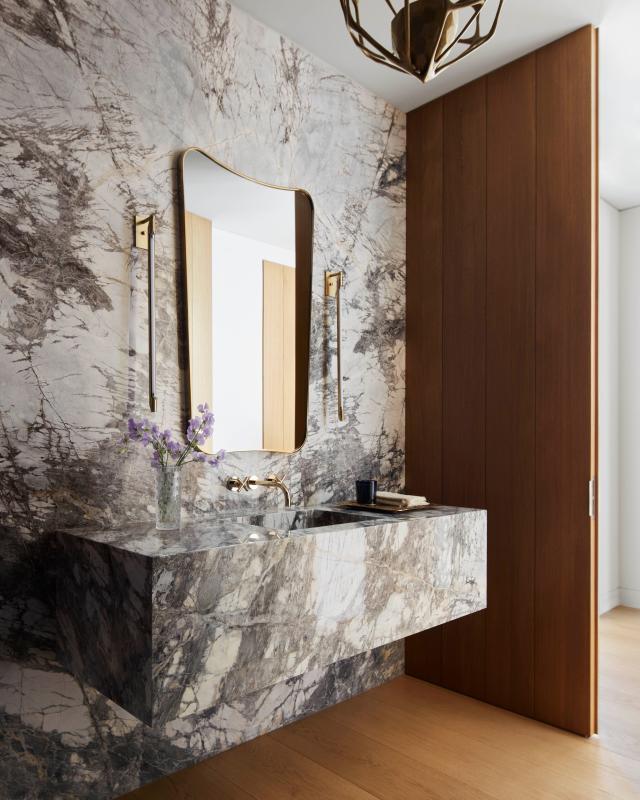 https://s.yimg.com/ny/api/res/1.2/Gu0ivJErlCEOiO49Si25HA--/YXBwaWQ9aGlnaGxhbmRlcjt3PTY0MDtoPTgwMA--/https://media.zenfs.com/en/architectural_digest_422/fcf6b5c521ceba0f167c0f97fd865458