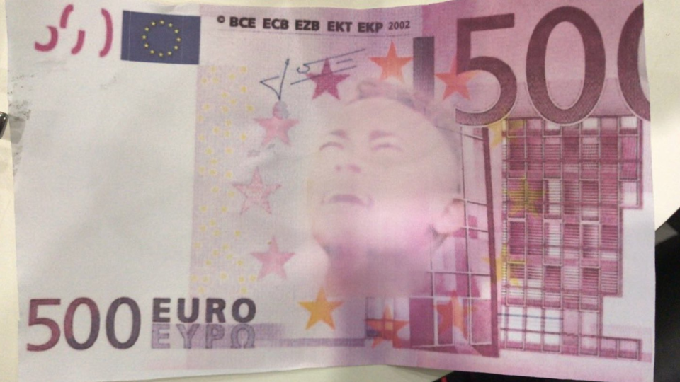 The fake Neymar Euro banknote. (Photo: Isabela Pagliari on social media)