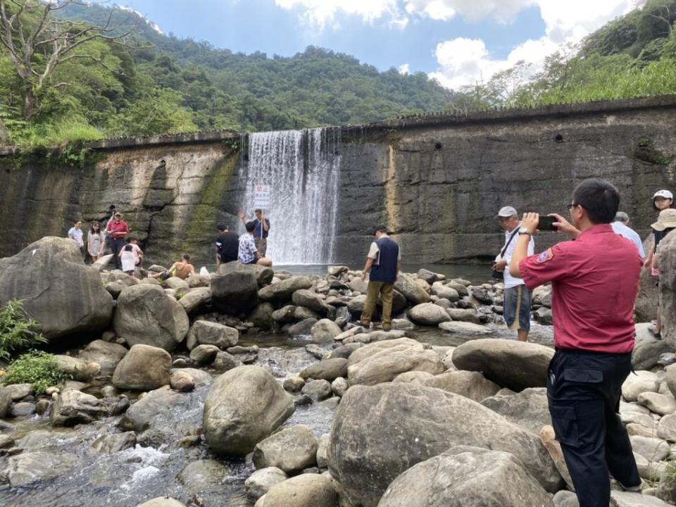 新竹縣公布15處危險水域，包含熱門觀光景點北埔冷泉都列為危險水域。（記者彭新茹翻攝）