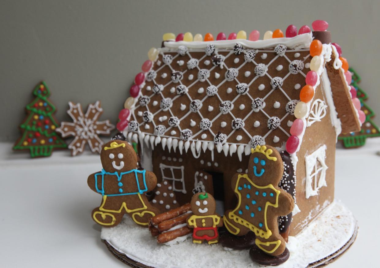 Create your own gingerbread house