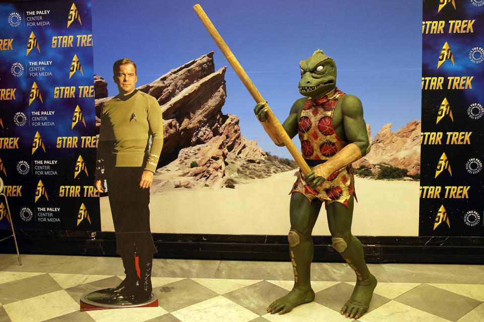 ‘Captain Kirk and Reptilian Captain Gorn’