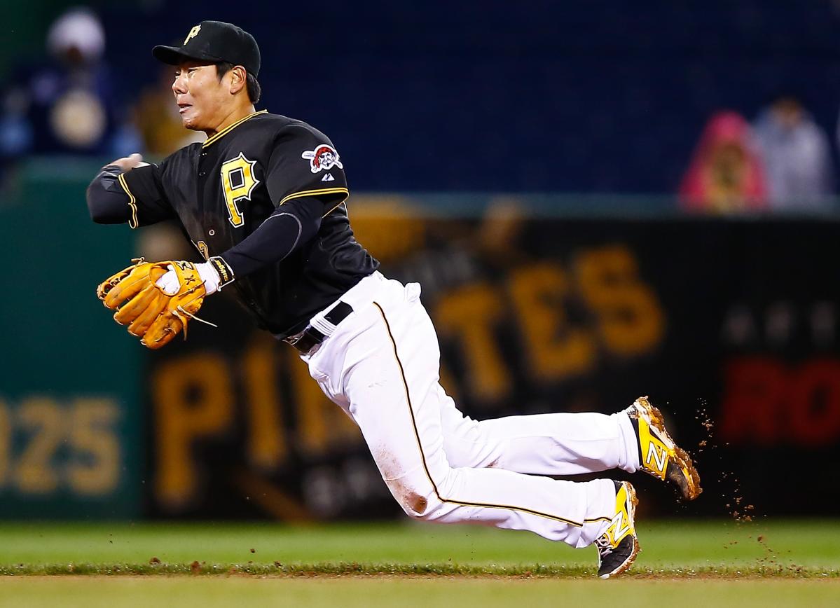 Pirates sign 3B Jung Ho Kang to 1-year deal