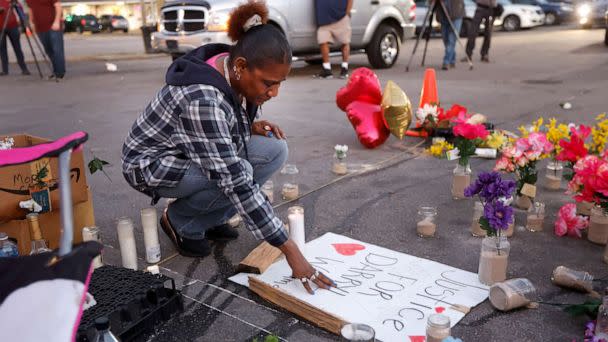 PHOTO: 'I love you. We got your back' says Mary Cabell, Darryl Williams' aunt before a vigil for Williams outside Supreme Sweepstakes in Raleigh, N.C., Jan. 19, 2023. (Ethan Hyman/The News & Observer/Tribune News Service via Getty Images)