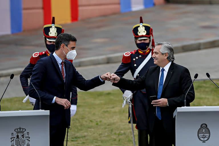 Alberto Fernández y Pedro Sánchez encabezaron una reunión de trabajo con empresarios argentinos y españoles