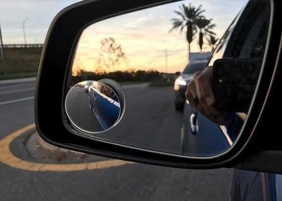 Blind spot mirrors that'll allow you to spend less time perfecting your parallel park