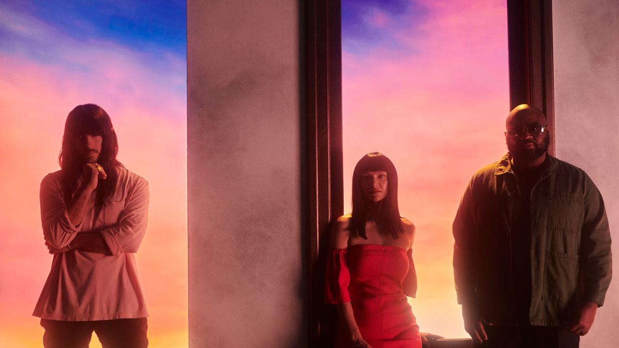 khruangbin a la sala new album interview