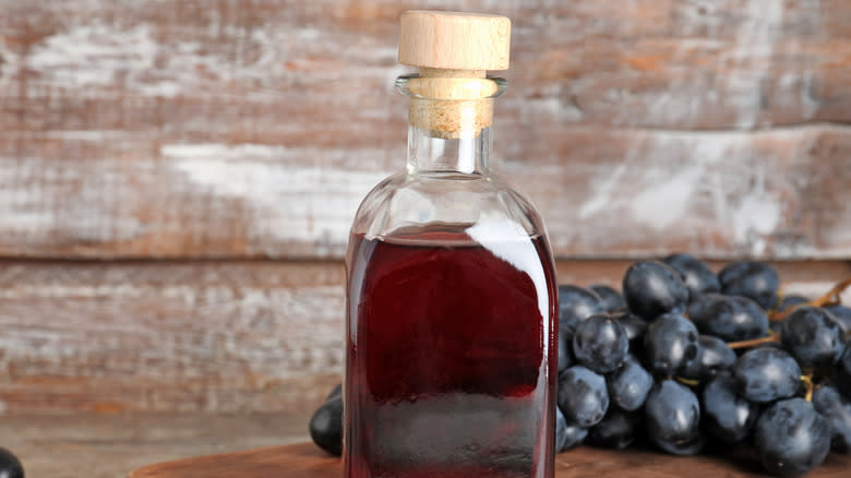 Red wine vinegar and black grapes