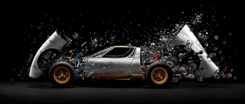 <em>圖 / 藝術家Fabien Oefner「崩解」的角度創作，要讓所有車迷感受Lamborghini Miura超跑的內在美。</em>