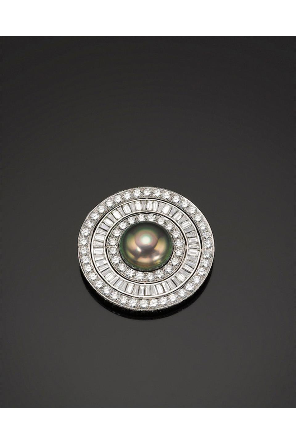 4) Classic Diamond And Tahitian Pearl Brooch