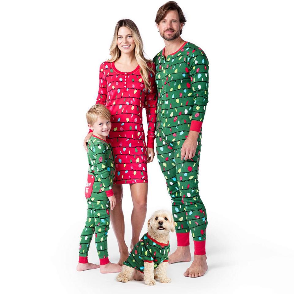 hatley-holiday-lights-matching-pajamas