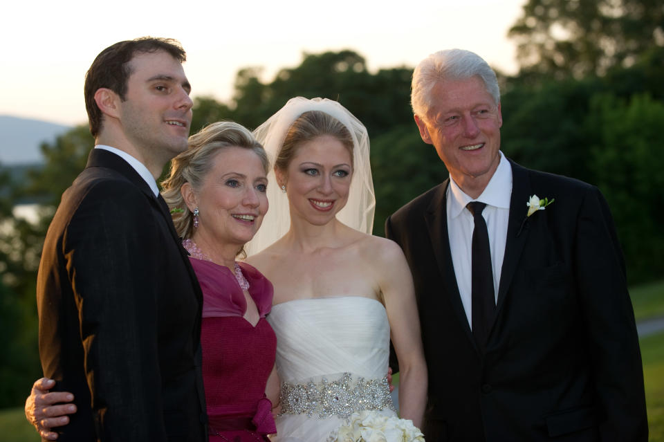 Marc Mezvinsky , U.S. Secretary of State Hillary Clinton, Chelsea Clinton and former U.S. President Bill Clinton