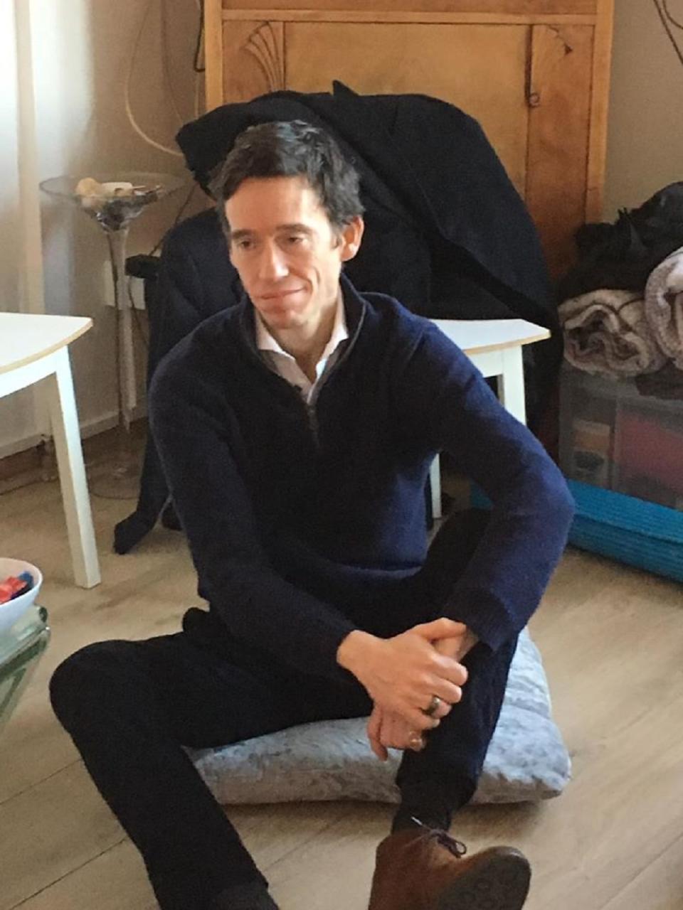 Rory Stewart camps on the floor of a flat in Canning Town