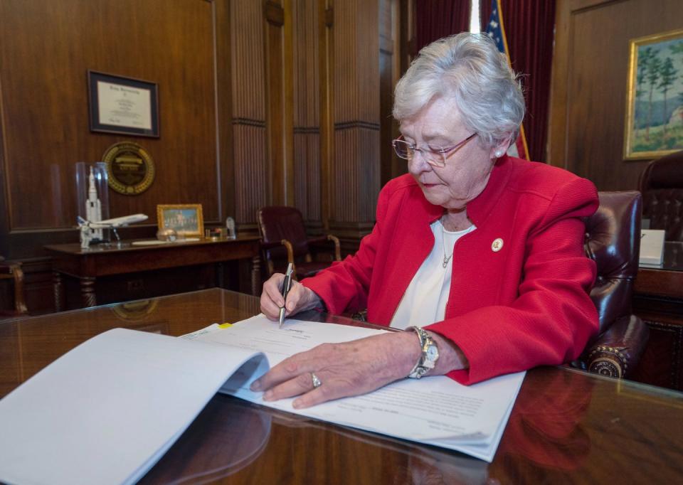 Photo credit: ALABAMA GOVERNOR OFFICE HANDOUT/EPA-EFE/REX/Shutterstock - Shutterstock