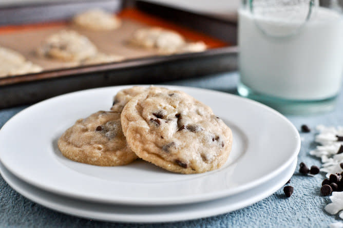 <strong>Get the <a href="http://www.howsweeteats.com/2012/04/mini-coconut-chocolate-chip-cookies/" target="_blank">Mini Coconut Chocolate Chip Cookies recipe</a> from How Sweet It Is</strong>