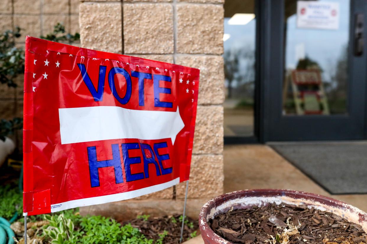 Vote Here signs lead voters to the polls for an election in 2023. Saline County will have its general election on Nov. 7.