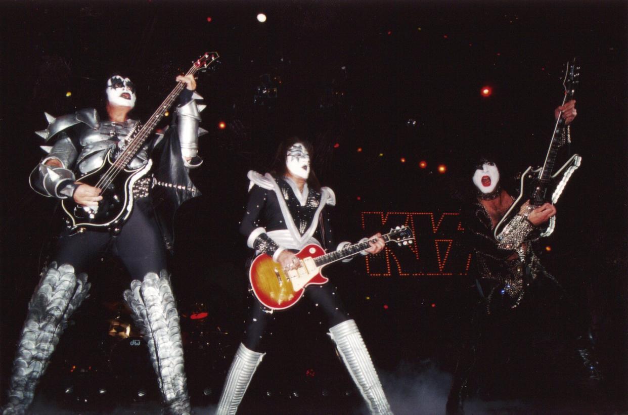 Kiss performing in Paris on March 21, 1999