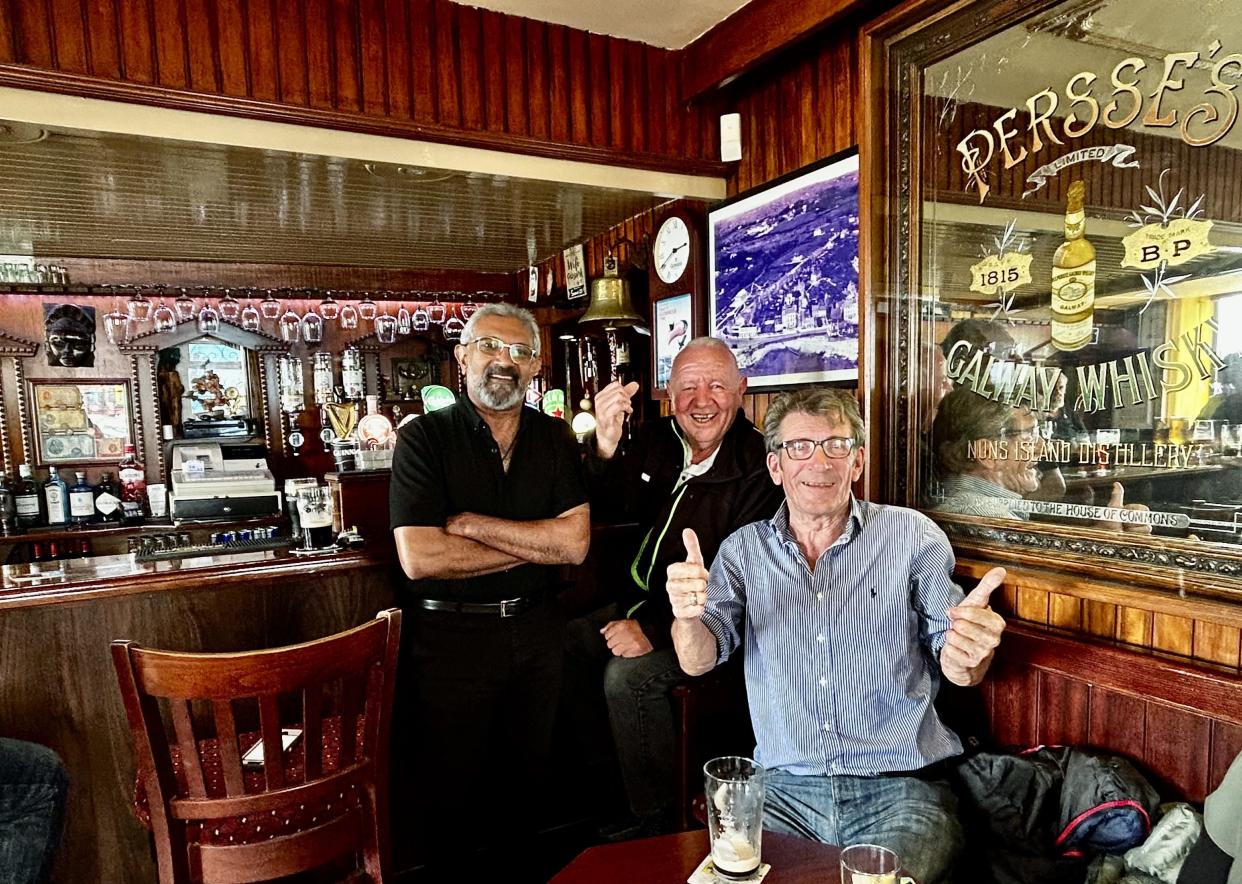 It’s easy to make friends at Irish pubs. These fellows are Saturday drinking buddies at Killorans on the Salthill Promenade in Galway.