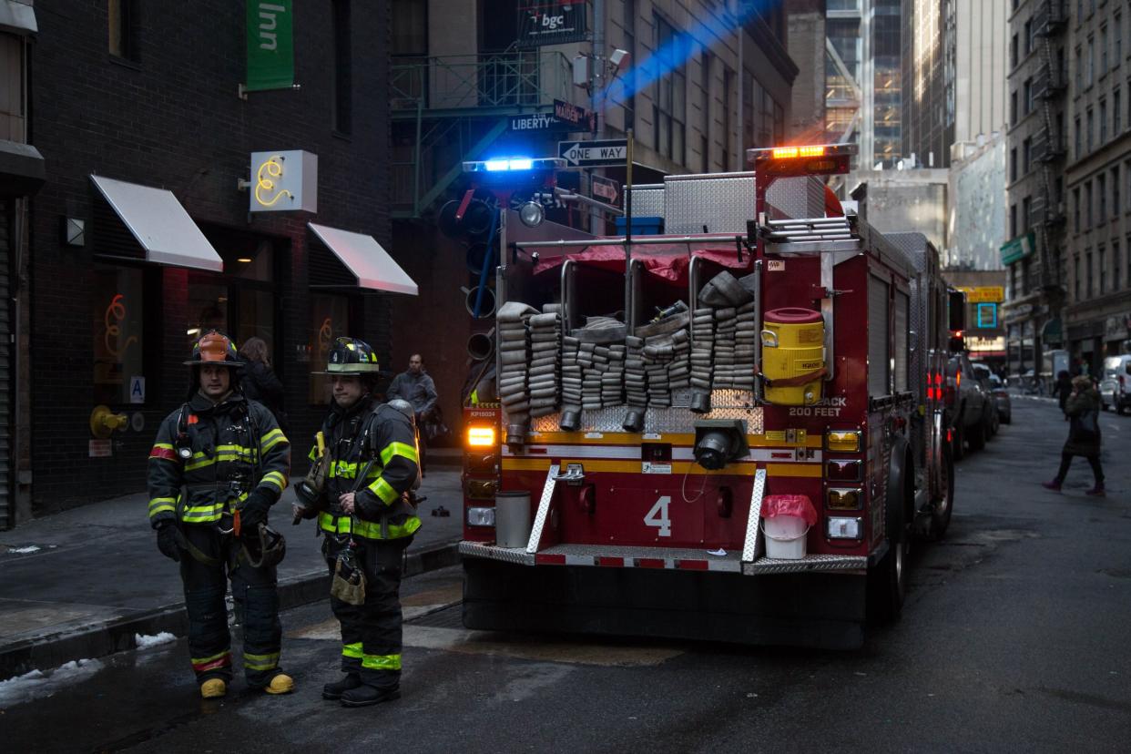 Manhole cover explosion new york