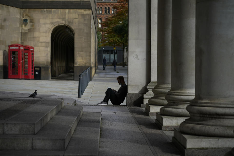 Manchester tras la imposición de las restricciones de tipo 3. (Photo by Christopher Furlong/Getty Images)