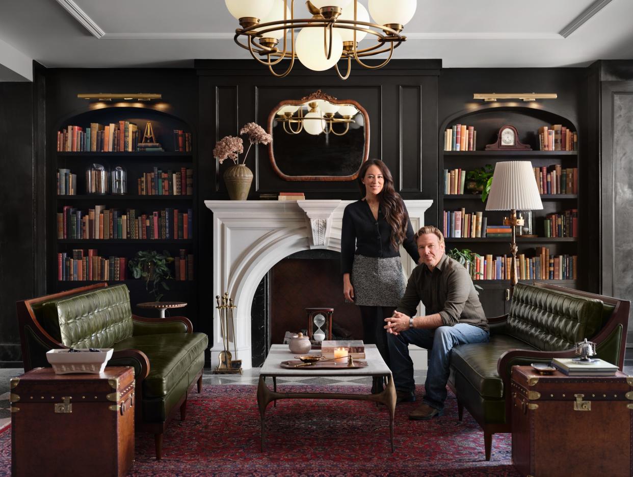 Joanna and Chip Gaines at the Hotel 1928's library.