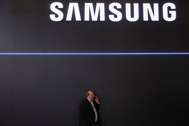 FILE PHOTO: Samsung considers chip test line in Japan for advanced chip packaging - sources