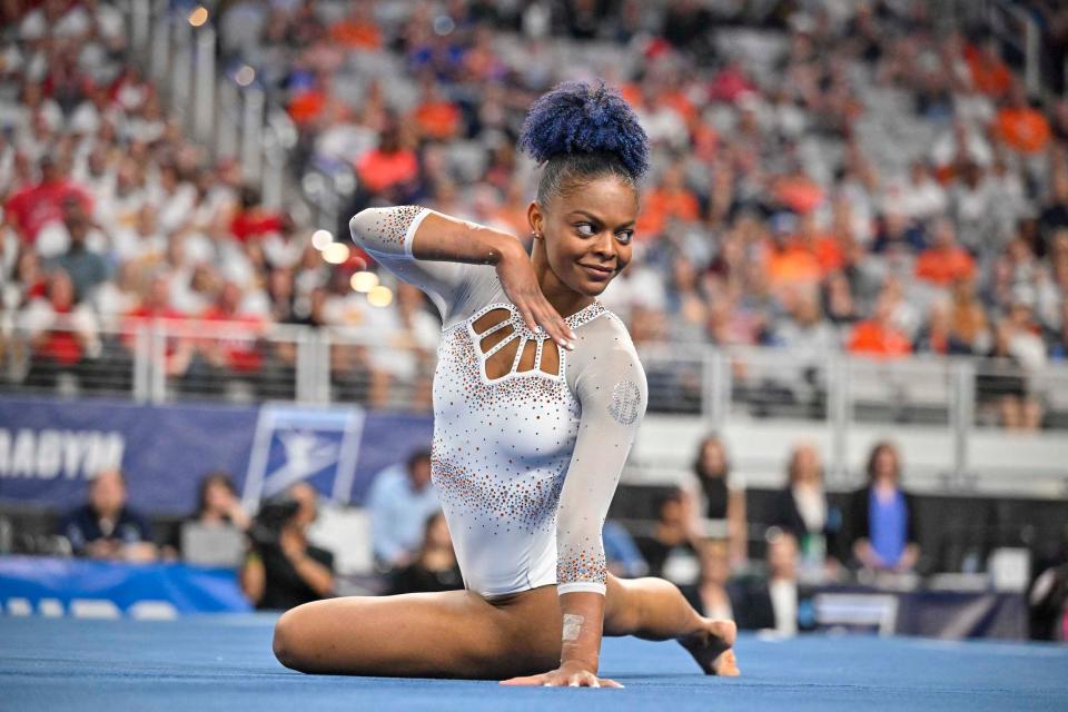 Florida Gators star Trinity Thomas earns a perfect 10 on the floor exercise.