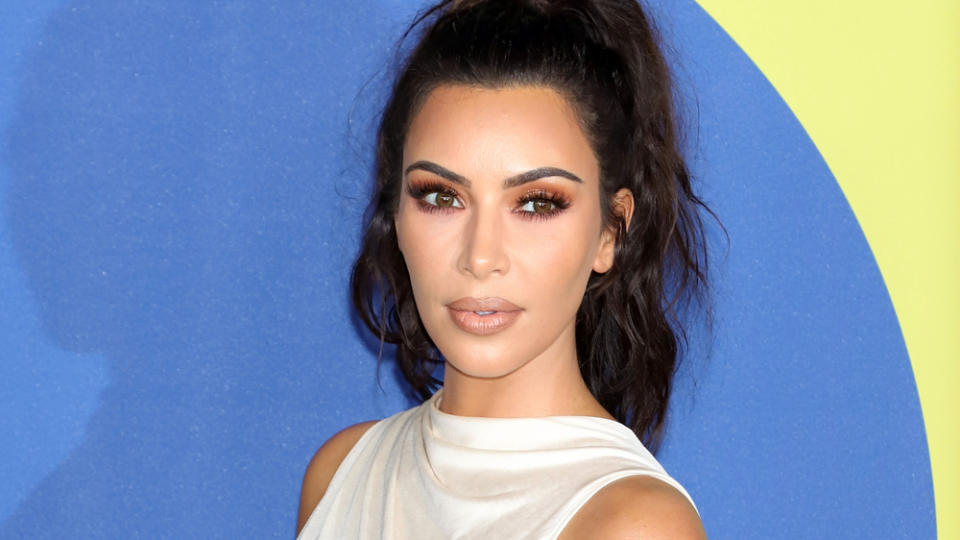 Auch Kim Kardashian schwört auf die Kraft von Ananas (Bild: JStone / Shutterstock.com)