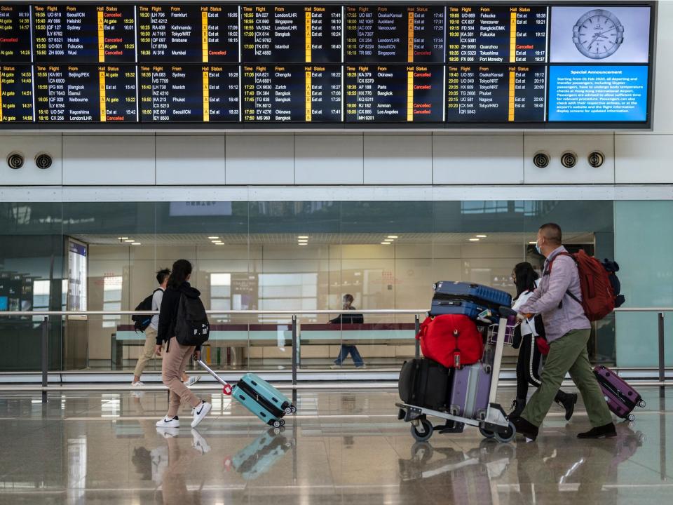 china hong kong airport mask coronavirus