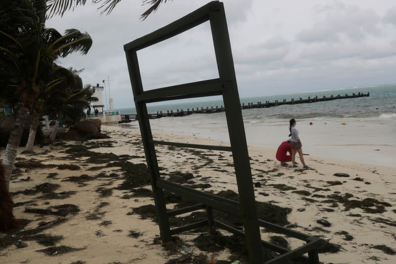 Hurricane Delta passes through Cancun