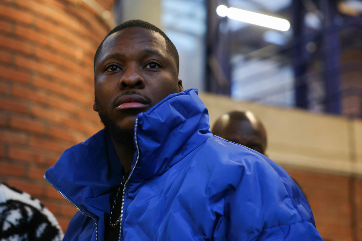 Théo Luhaka, lors de son arrivée au tribunal de Bobigny le 9 janvier.