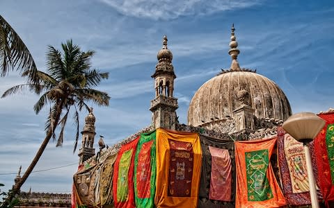 Haji Ali Dargah - Credit: BENJAMIN MATTHIJS LICHTWERK