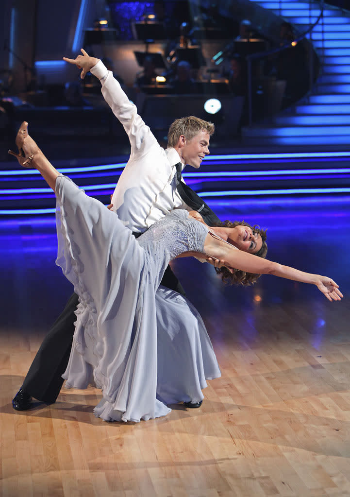 Derek Hough and Jennifer Grey perform on "Dancing with the Stars."