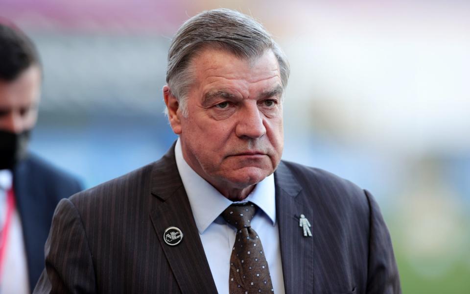  West Bromwich Albion Manager Sam Allardyce ahead of the Premier League match between Leicester City and West Bromwich Albion at The King Power Stadium on April 22, 2021 in Leicester, United Kingdom. Sporting stadiums around the UK remain under strict restrictions due to the Coronavirus Pandemic as Government social distancing laws prohibit fans inside venues resulting in games being played behind closed doors. - Plumb Images/Leicester City FC via Getty Images