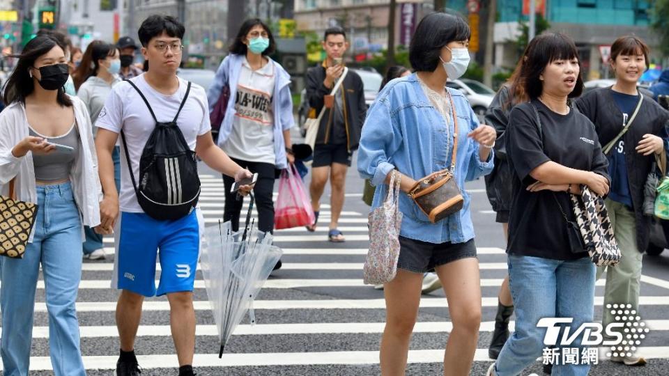 今起冷空氣減弱，中南部高溫上看30度。（圖／胡瑞麒攝）