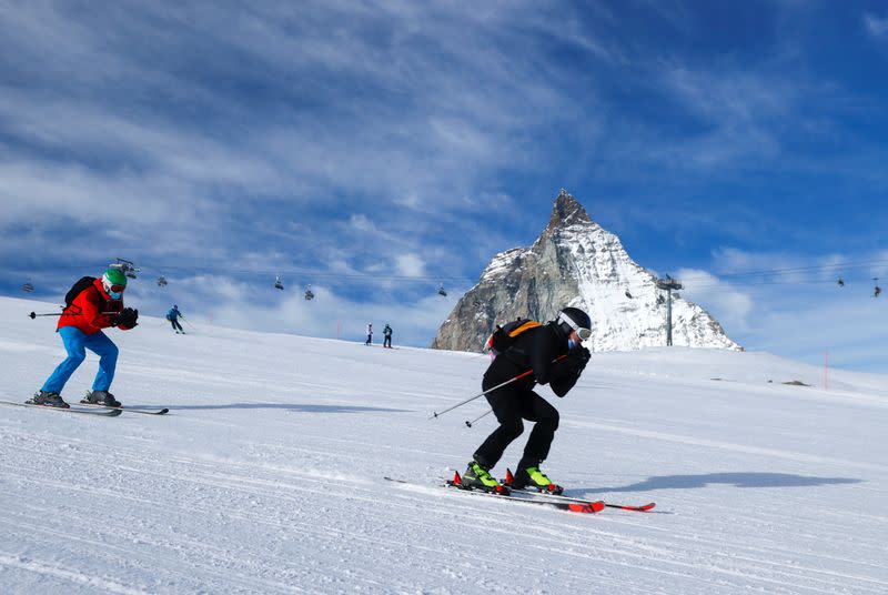 Outbreak of the coronavirus disease (COVID-19), in Zermatt