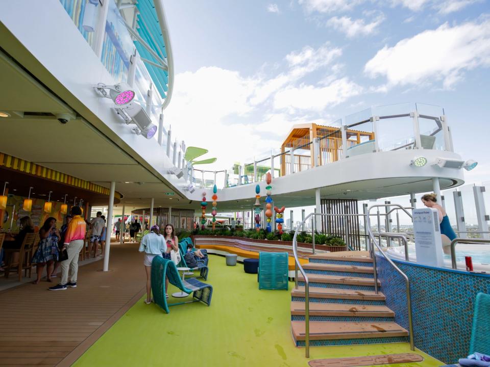 Icon of the Seas' pool deck