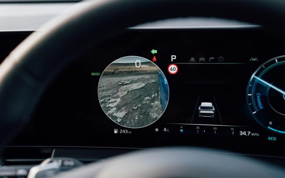 All versions come with a rear-view camera (Kia)