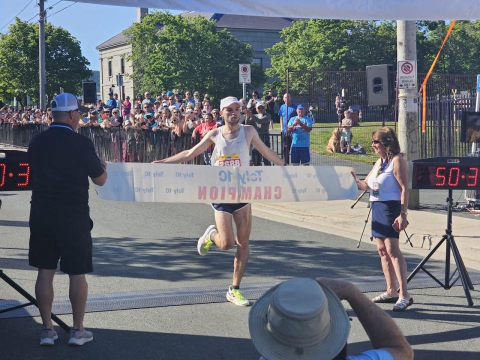 Callum Drever, runner from Halifax, was the overall first runner to cross the finish line in the 2024 Tely 10 race. He ran last year as well where he finished second place. 