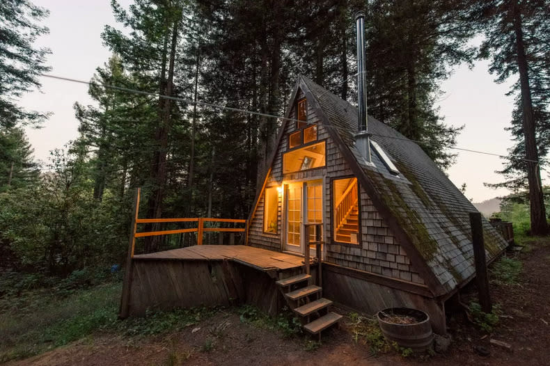 Cozy A-frame for rent in the Redwoods