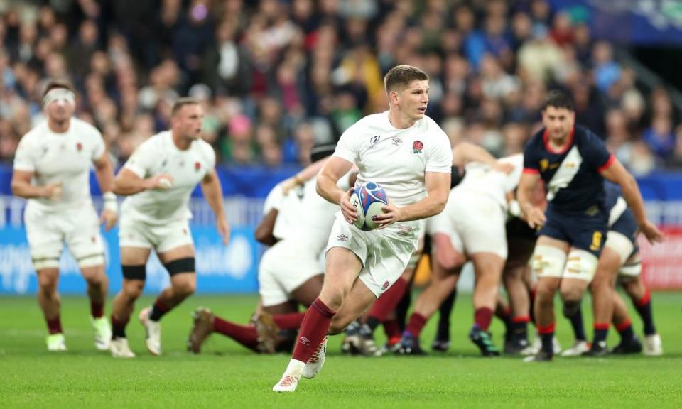 Owen Farrell runs with the ball during England's bronze medal match against Argentina.